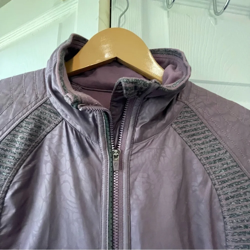 lululemon athletica Rebel Runner jacket Women's Lavender suze8 - Picture 3 of 16